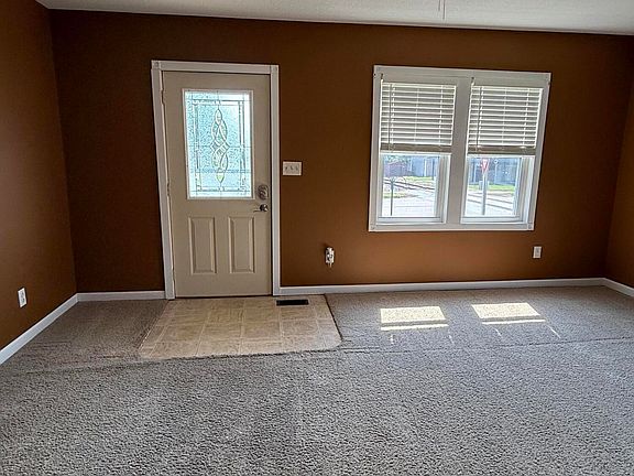 3rd image of 1811 Baker Ave