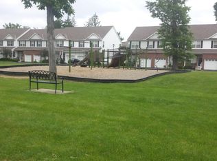 1183 Grove Dr, Gahanna, OH 43230