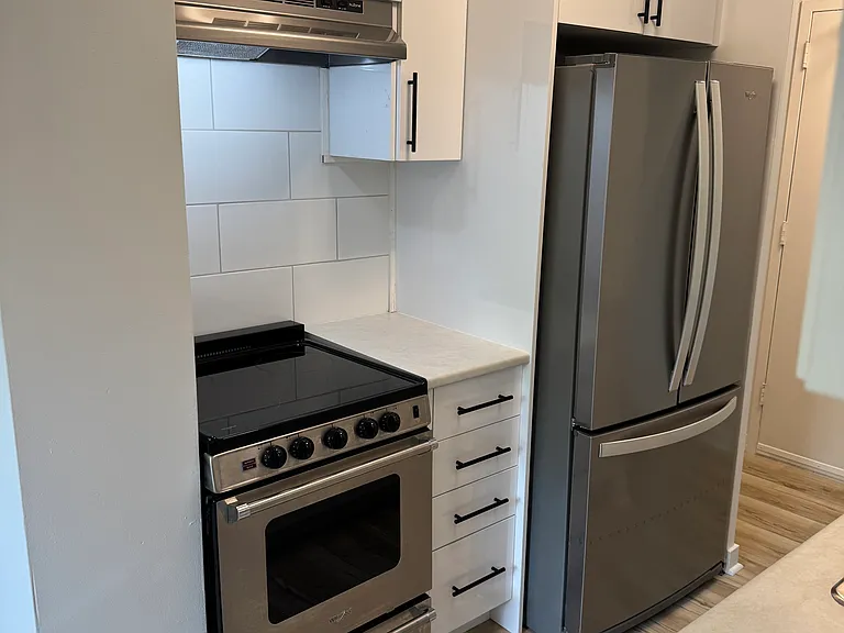 192 Churchill Rd S #302 — Photo 7
