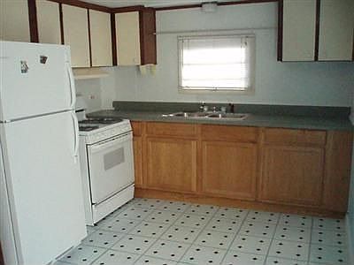 2nd image of 9 Ed Swift Rd