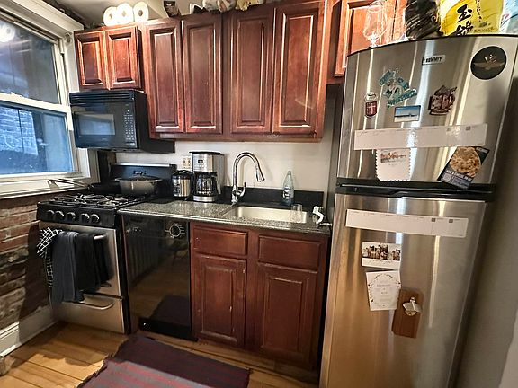4th image of 171 Mulberry St #5C