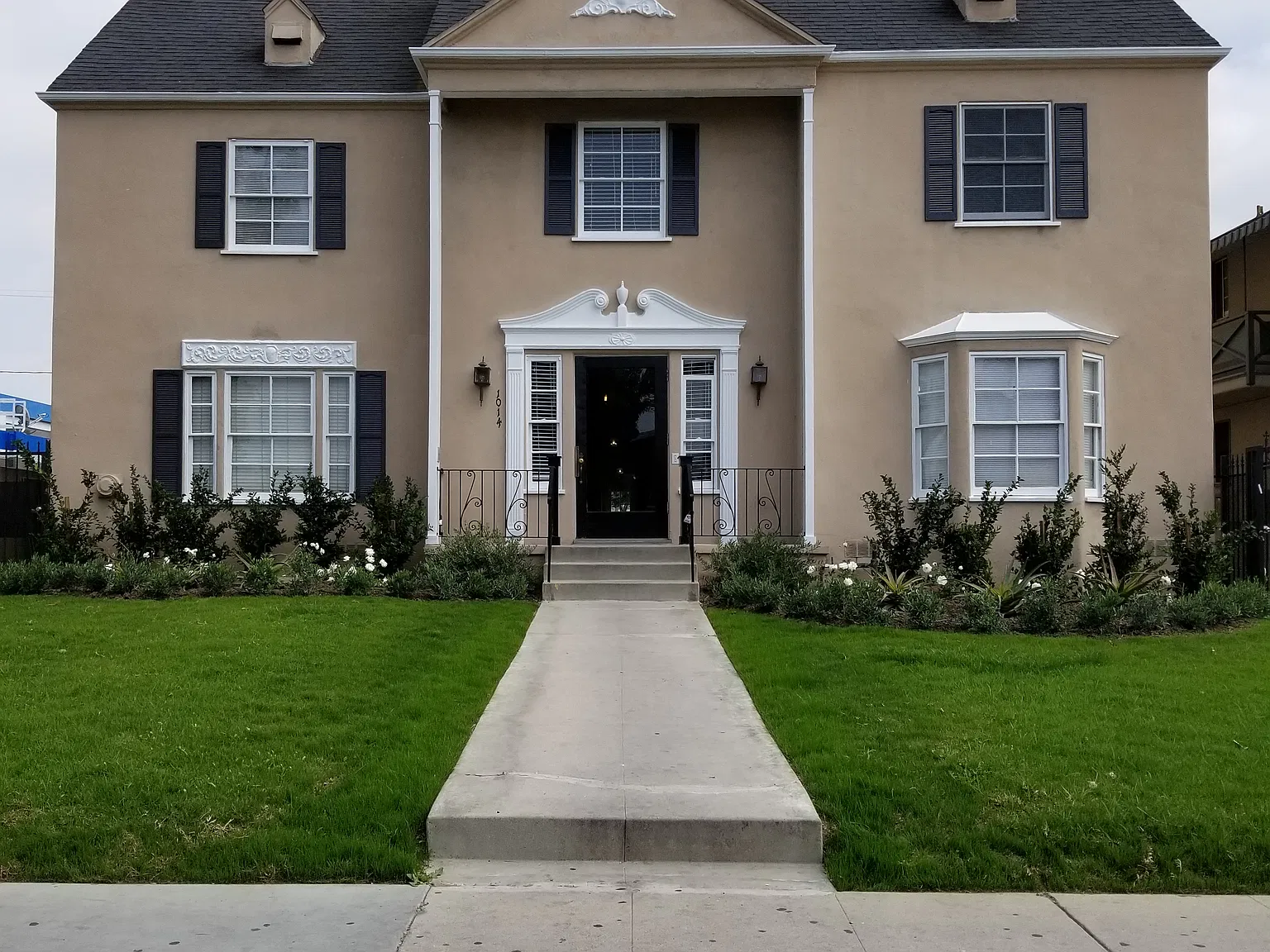 Studio, 375 sqft, $1,370 — Photo 2