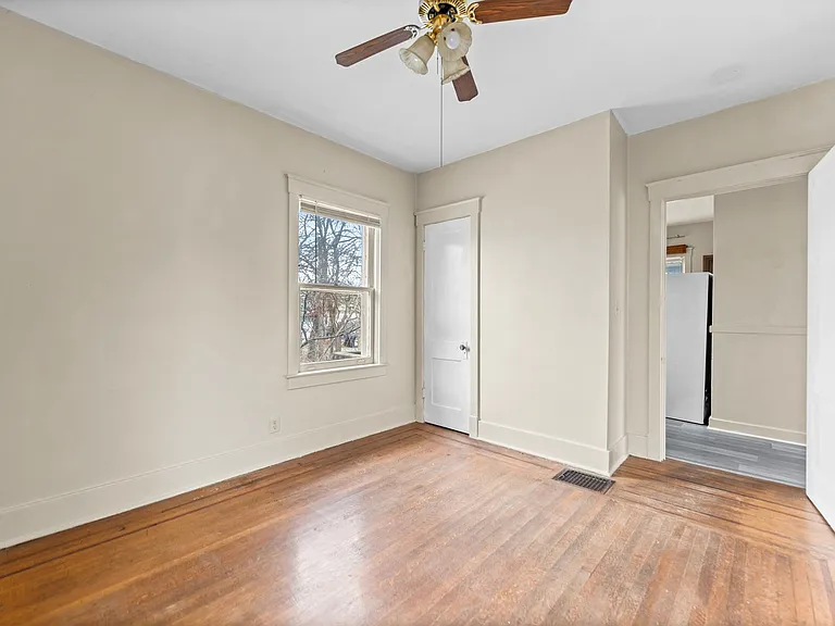 533 Eastern Pkwy — Photo 8