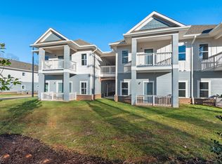 225 S 11th St #105, Mebane, NC 27302