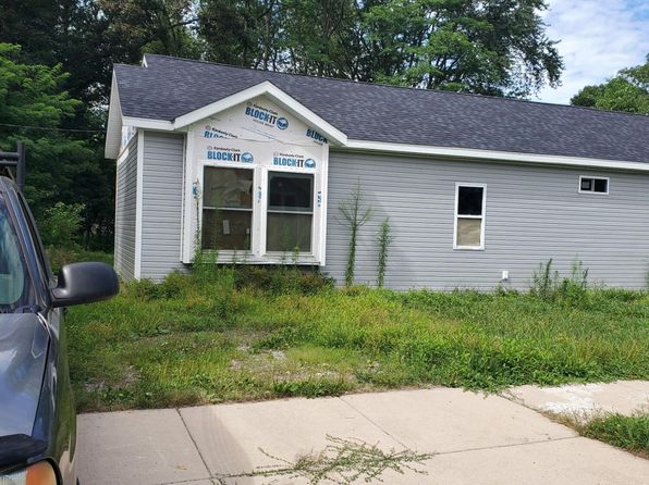 2290 Newton St, Lake Station, IN 46405