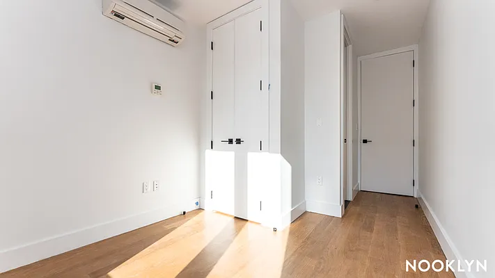 Rented by Nooklyn NYC LLC | media 53