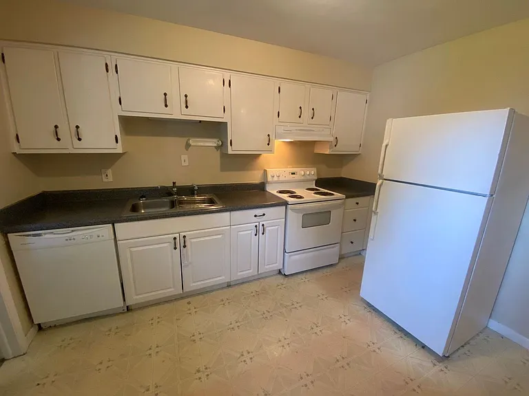 1676 Da Vinci Dr — Photo 2