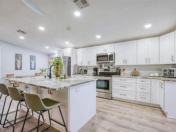 2nd image of 417 Dolphin Dr S