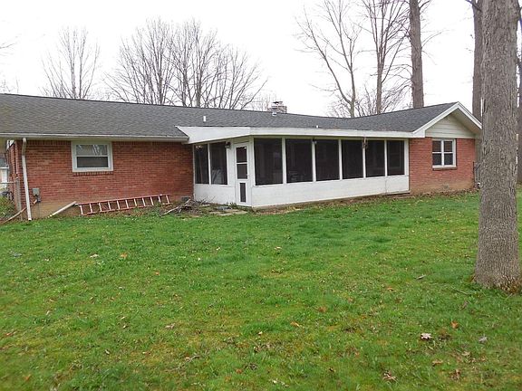4th image of 2328 Melody Ln