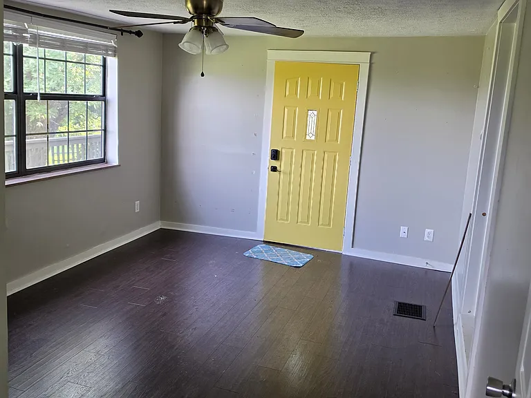 3500 Clear Springs Rd — Photo 9