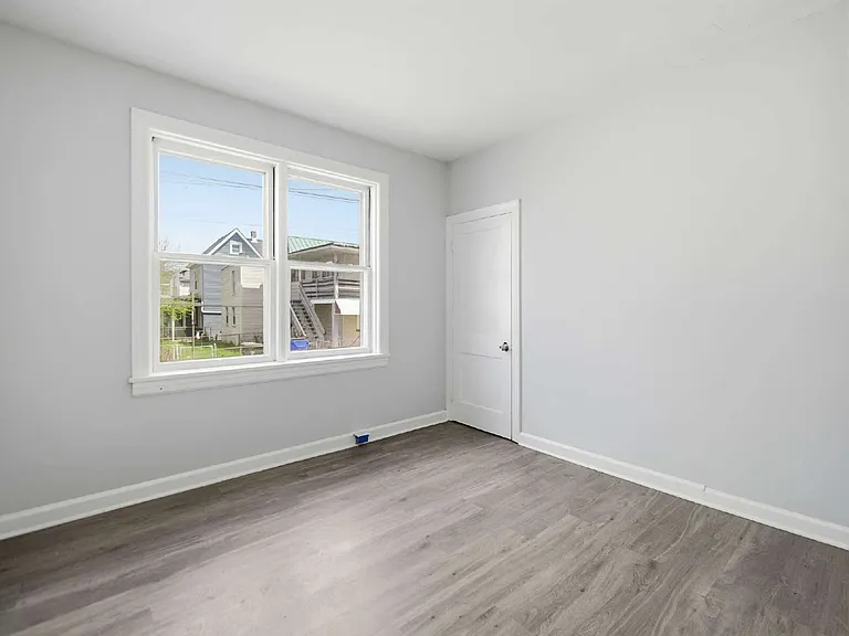 505 W Church St — Photo 12