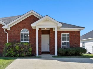 6402 Covington Villas Dr, Tuscaloosa, AL 35405