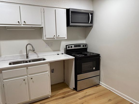 5th image of 1353 Dauphin St APT 1