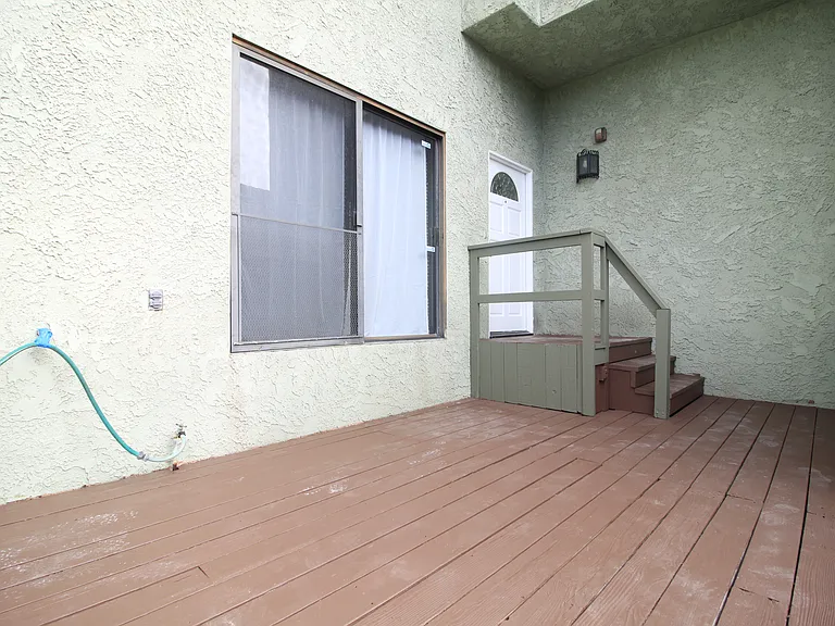 1832 Rockefeller Ln #8 — Photo 24