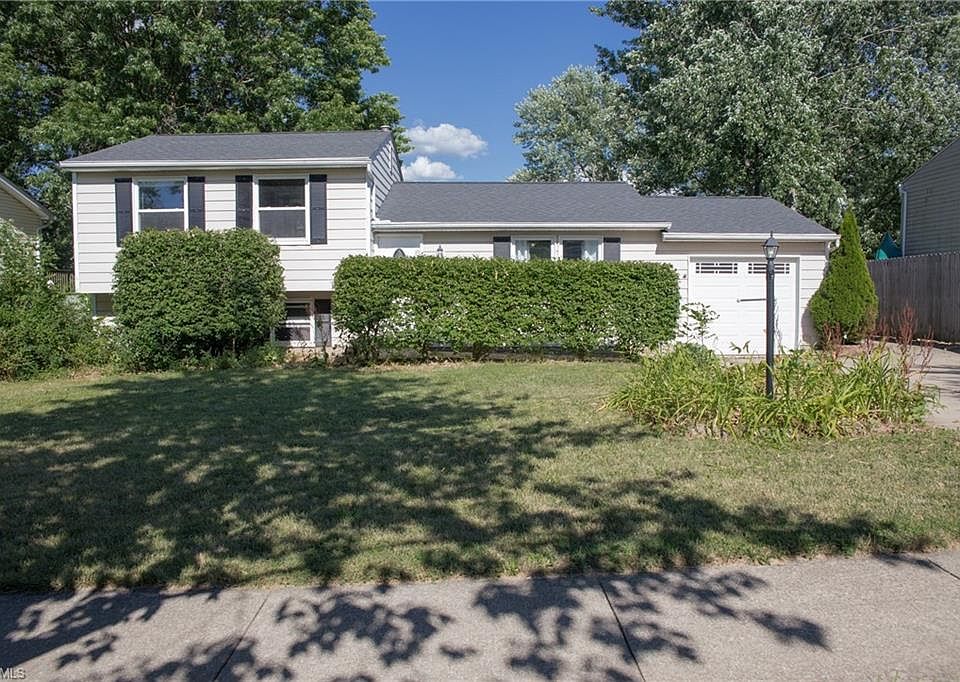 1st image of 844 Gayer Dr