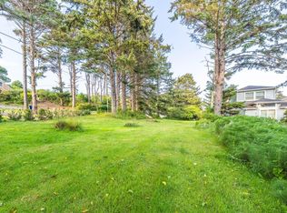 17100 SE 35th St, Lincoln City, OR