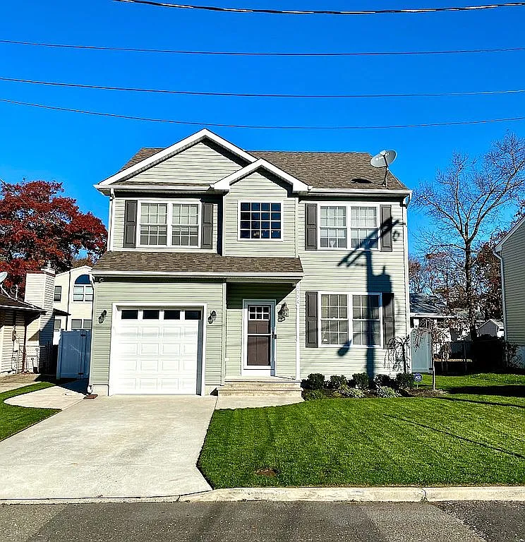 1904 Ravenwood Dr photo 1