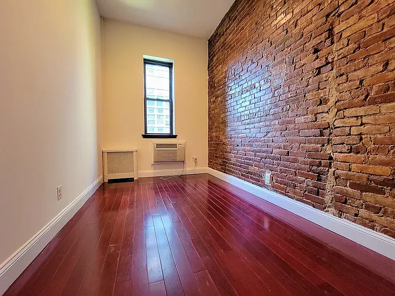 161 W 95th St #2Z — Photo 5