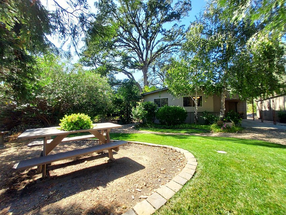 1st image of 1762 Live Oak Ct