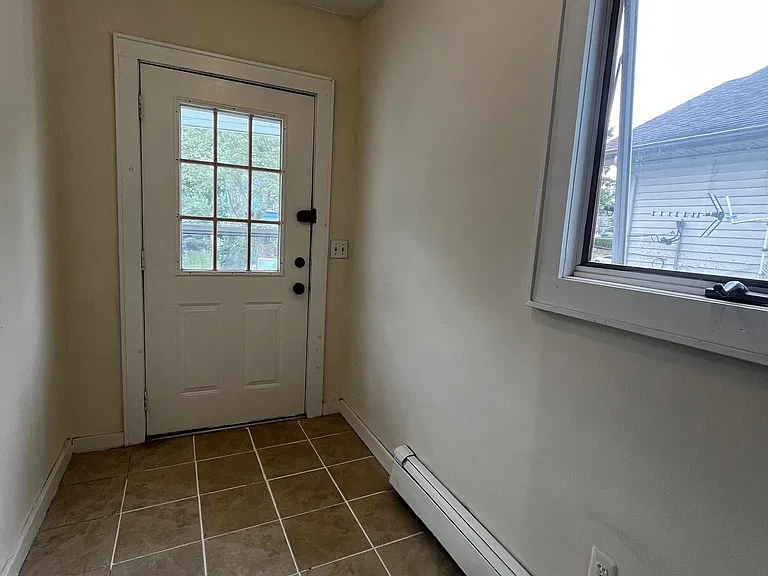 195 Pleasant Ave #2 — Photo 7