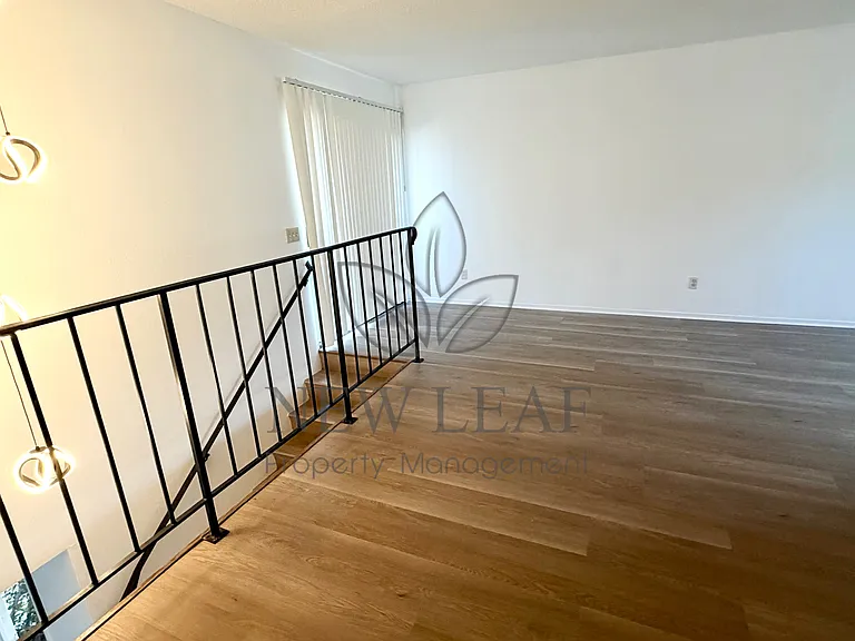3054 Gladstone St #4 — Photo 9