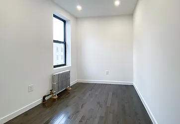 Rented by Nolita Group