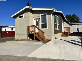 9700 SW Tualatin Rd #8, Tualatin, OR 97062