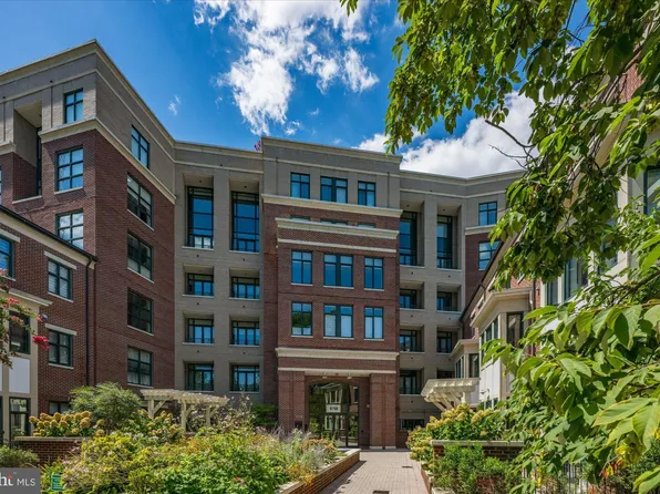 4750 41st St NW APT 507, Washington, DC 20016