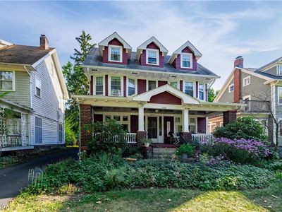 3056 Berkshire Rd, Cleveland Heights, OH, 44118