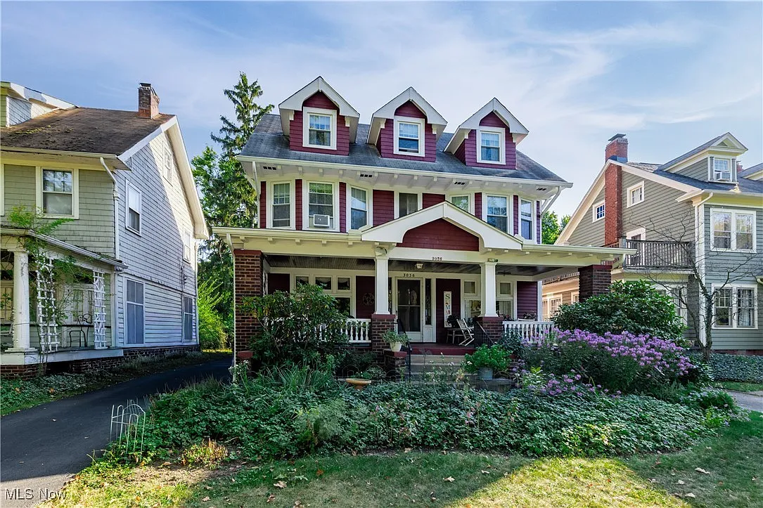 3056 Berkshire Rd photo 1
