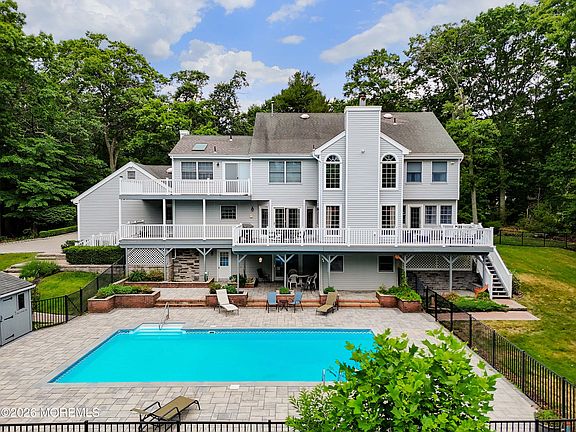 4th image of 1908 Shadowbrook Drive