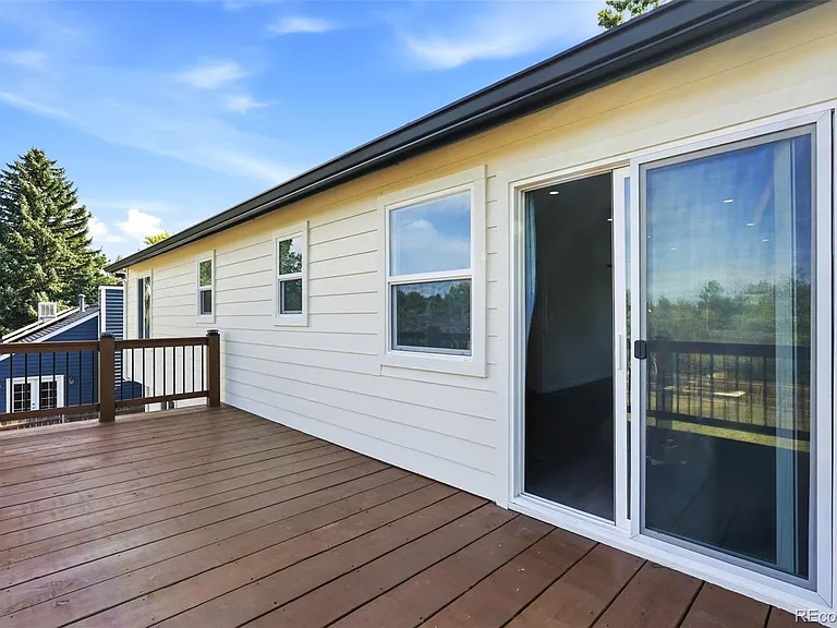 6752 S Dahlia Ct — Photo 42