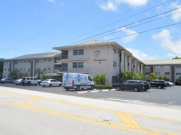 745 SE 19th Avenue #114, Deerfield Beach, FL 33441