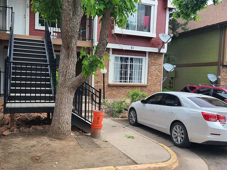 71 S Sable Blvd #B16 — Photo 1