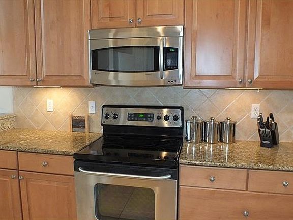 3rd image of 2405 Kensington Greens Dr