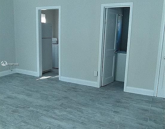 3rd image of 709 S Lake Ave #A