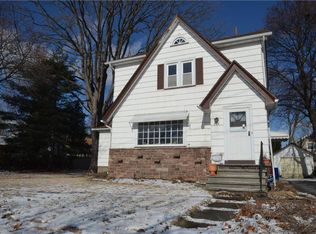 284 Humboldt St, Rochester, NY 14610