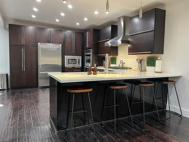 3319 Wrightwood Dr — Photo 41