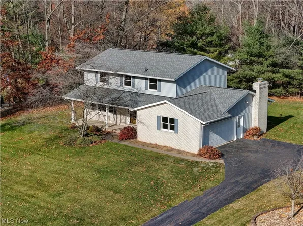 8486 Scenicridge Ave NW, Clinton, OH 44216