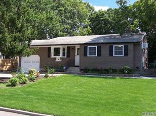 125 Ruland Rd, Selden, NY 11784
