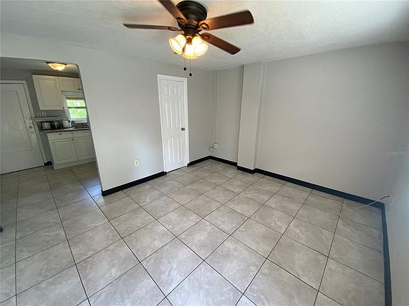 2nd image of 615 Plateau Ave