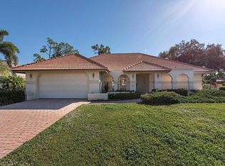 195 Muirfield Cir, Naples, FL 34113