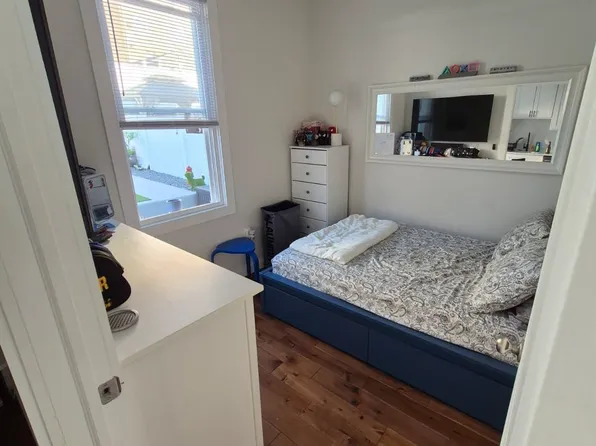 9124 Columbia Avenue image 1 of 14