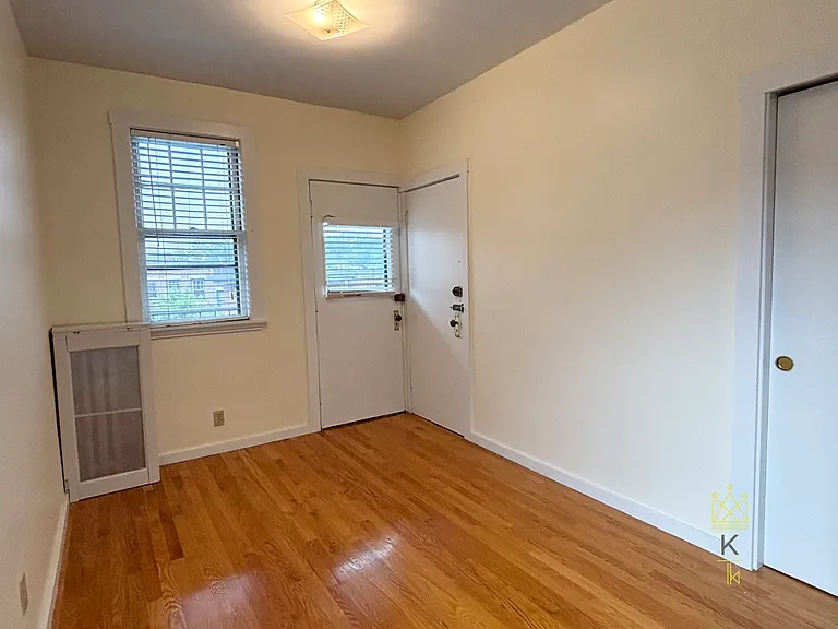 120 Sutherland Rd #11 — Photo 7