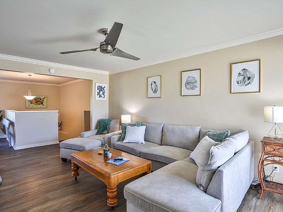 3rd image of 4775 54th St Room 4