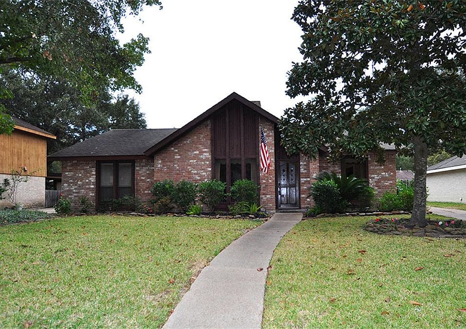 1st image of 3807 Hill Springs Dr