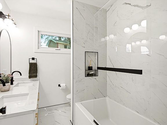 4th image of 4708 104a Ave NW