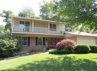 12335 Country Glen Ln, Saint Louis, MO 63141