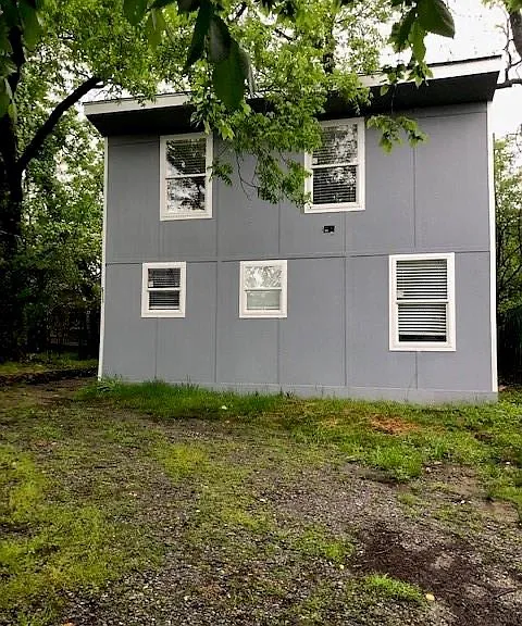 509 E Heron St — Photo 18