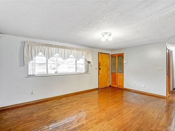 4th image of 5785 Hinckley Ct
